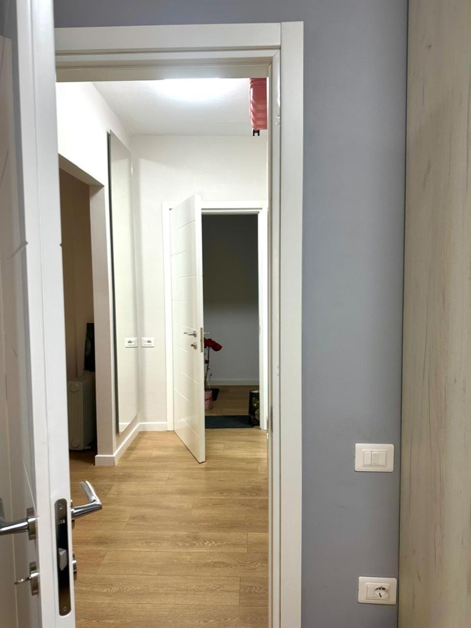 Ledia's Apartament *